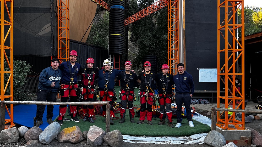 Bomberos de Malalhue, Valdivia y Futrono integran el GRUPO GRIMP 14 que representará a Chile en competencia mundial de rescate en 2025 Bomberos de Malalhue, Valdivia y Futrono integran el GRUPO GRIMP 14 que representará a Chile en competencia mundial de rescate en 2025