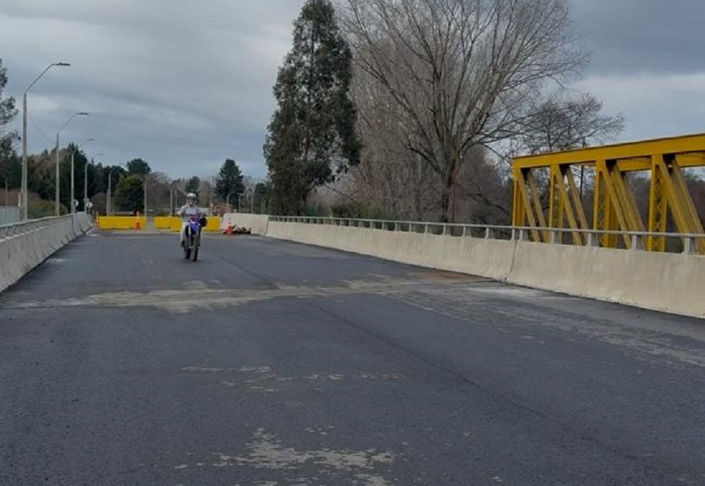 MOP habilitó tránsito para vehículos menores y de emergencia en nuevo puente Iñaque, en acceso sur a Máfil MOP habilitó tránsito para vehículos menores y de emergencia en nuevo puente Iñaque, en acceso sur a Máfil